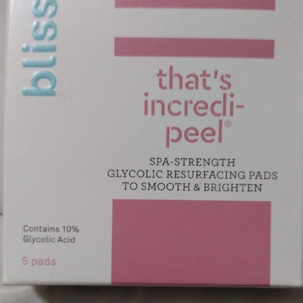 Bliss Incredi-Peel Glycolic Pads - Pink and White 5 Pads NIB